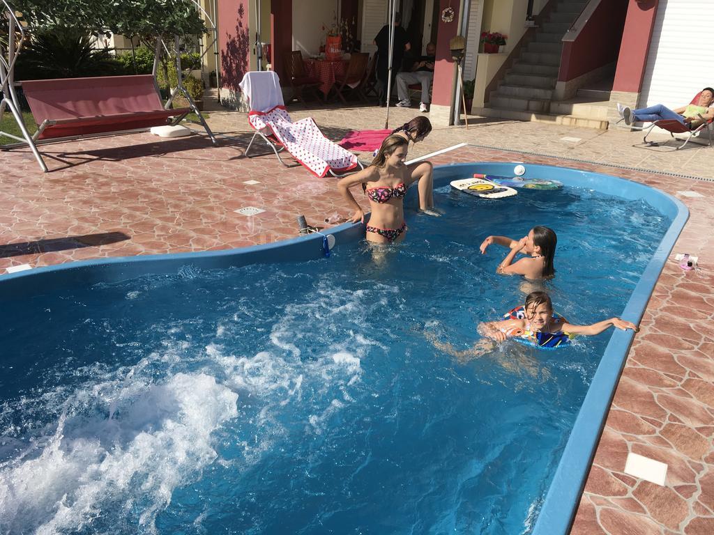 רוגוזניצה Apartments Villa Stella Maris מראה חיצוני תמונה